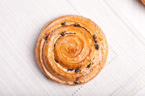 Улитка с йогуртом и шоколадной крошкой  (90 г)