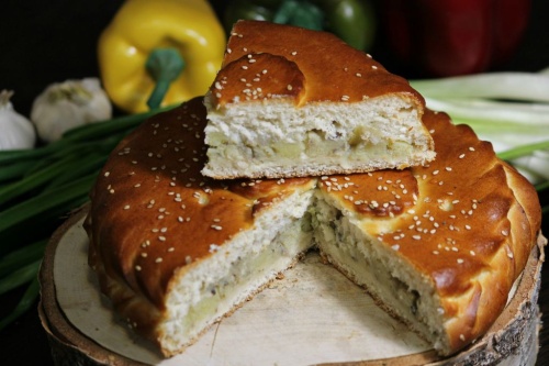Пирог с картофелем и грибами  (1000 г)