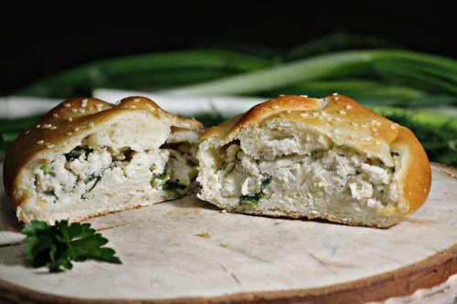 Пирожок с яйцом и луком  (110 г)