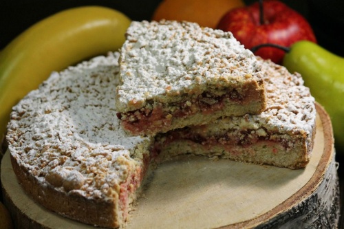 Мини-пирог песочный с брусникой и яблоком  (500г)