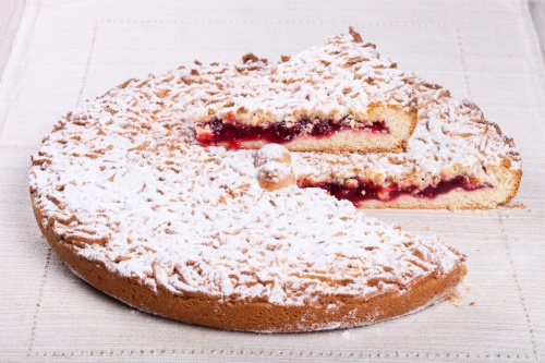 Пирог песочный с клюквой  (1000 г)