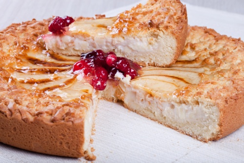 Пирог песочный яблоко в сливках  (1000 г)