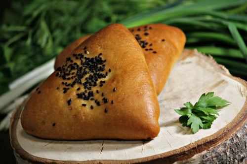 Пирожок с курицей и грибами  (110 г)