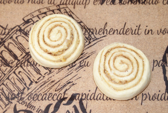 Улитка с корицей и грецким орехом замороженная  (20 шт по 90 г)