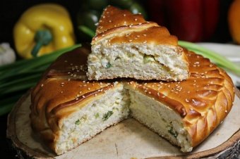 Мини-пирог с яйцом и  зеленым луком  (500 г)