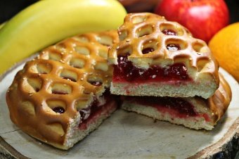 Мини-пирог с клубникой  (500 г)